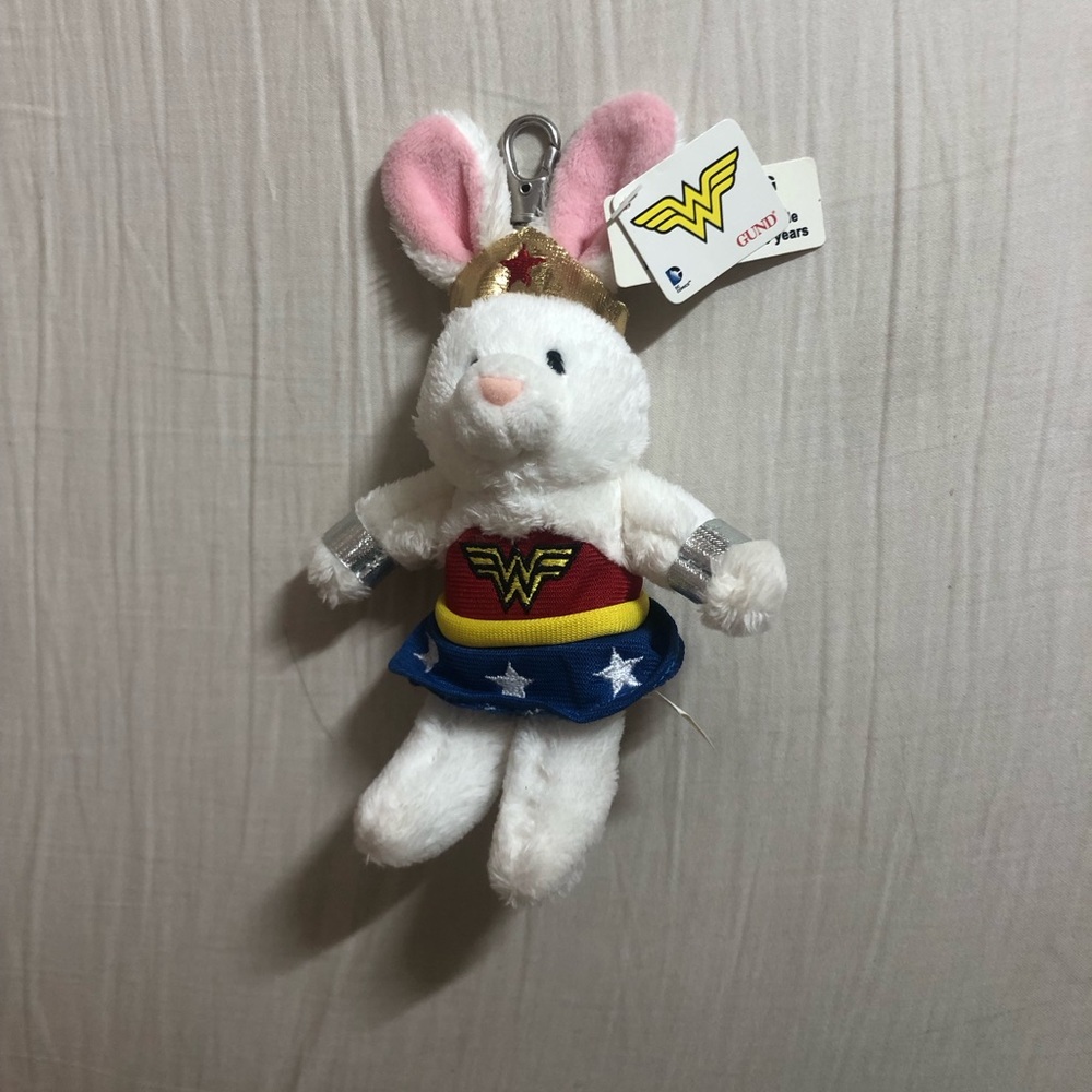 NWT Wonder Woman white bunny keychain